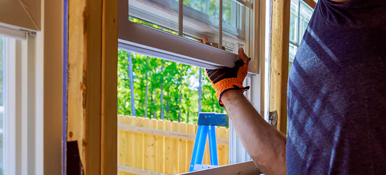 >Bay Window Curtain Rail Track in Cape Coral, FL